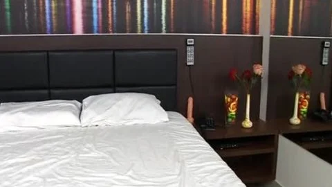 tranny babe Victoria Carvalho Masturbates With A biggest vibrator