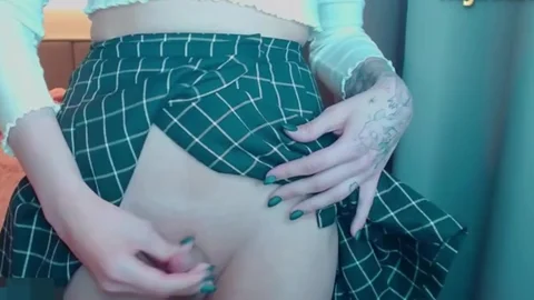 Petite Russian tranny cutie With petite 10-Pounder Camshows Solo