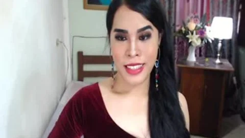Pinay Beauty sheboy pretty weenie handjob