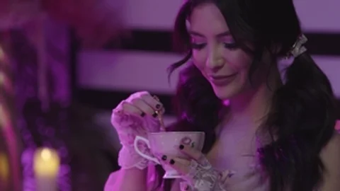 Muses: Bree and Khloe Collaborate for a Special Scene