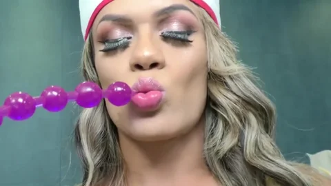 juicy TS Nurse Juliana Leal Has Some sleazy pleasure With anal Beads