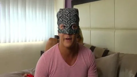 Angeles slamming A Fan