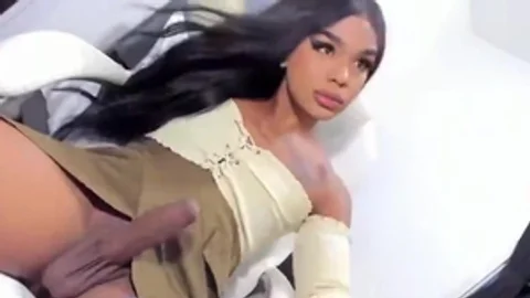ladyman Ladyboy Jerking web camera