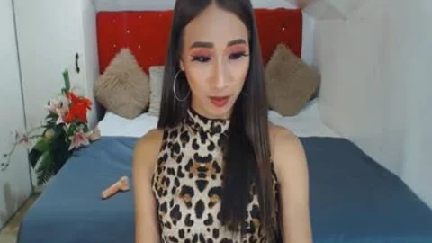 Skinny attractive lady-man excellent Camshow