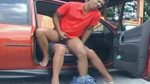 t-girl bonks Her lad Near His Car