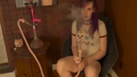 NERDY TRANS STONER GIRLFRIEND SMOKING HOOKAH IN underware while JACKING OFF
