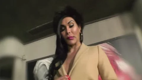 Beatrice Andrade Fills Her serf's a-hole With bare plow!